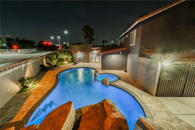 6480 Bristlecone Circle, Las Vegas, NV 89146