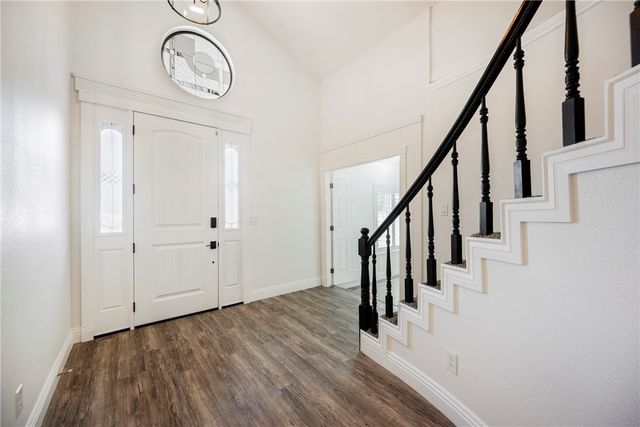 6480 Bristlecone Circle, Las Vegas, NV 89146