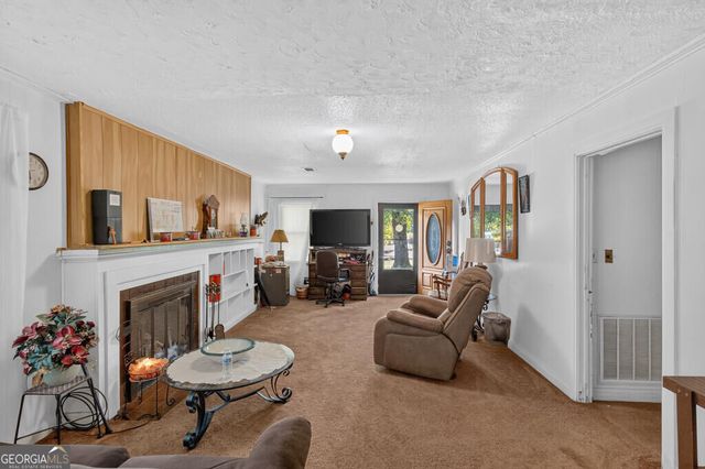 959 Hillcrest Drive, Mccaysville, GA 30555