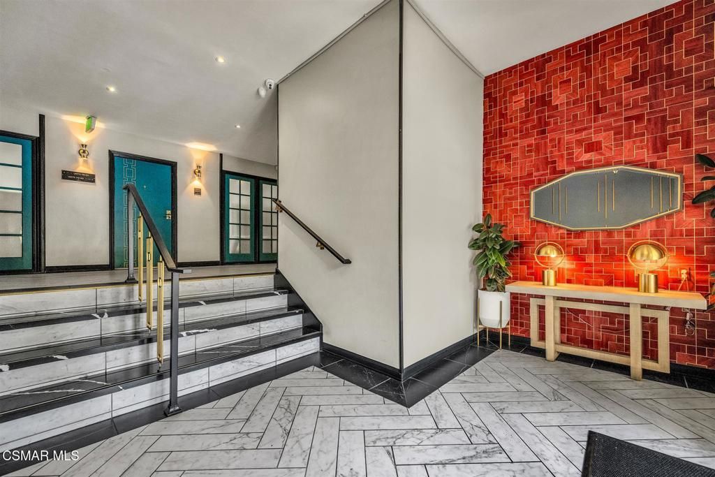 339 S Catalina Avenue 212, Pasadena, CA 91106 — exterior