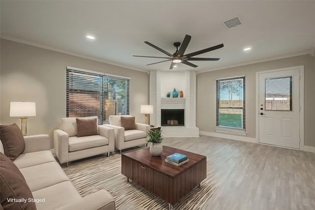15314 Chestnut Falls Drive, Cypress, TX 77433