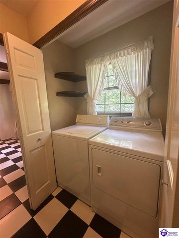 717 Sunrise Lane, Elizabethtown, KY 42701