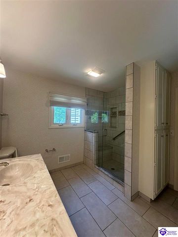 717 Sunrise Lane, Elizabethtown, KY 42701