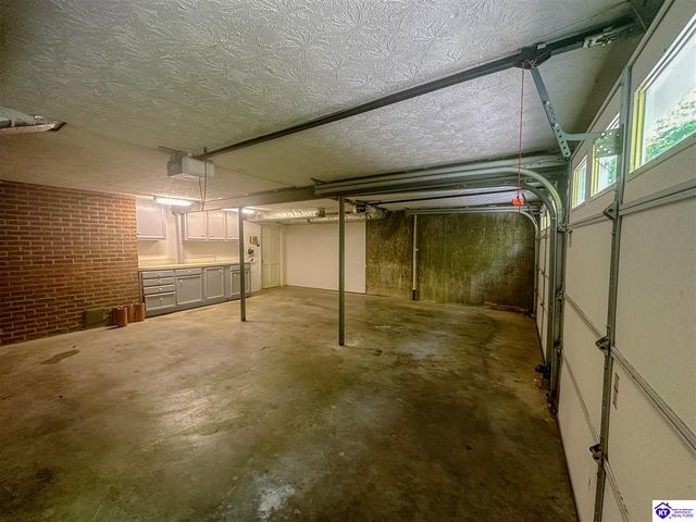 717 Sunrise Lane, Elizabethtown, KY 42701