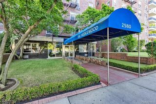2580 Ocean Parkway 2K, Brooklyn, NY 11235