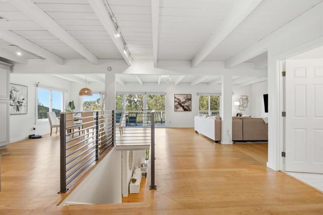 2323 Mastlands Drive, Oakland, CA 94611