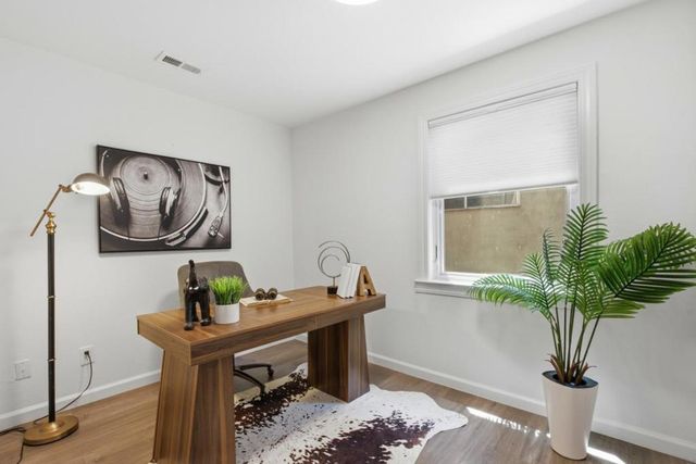 2323 Mastlands Drive, Oakland, CA 94611