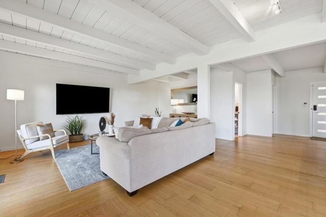 2323 Mastlands Drive, Oakland, CA 94611