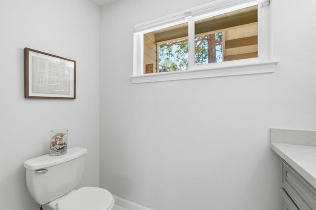 2323 Mastlands Drive, Oakland, CA 94611