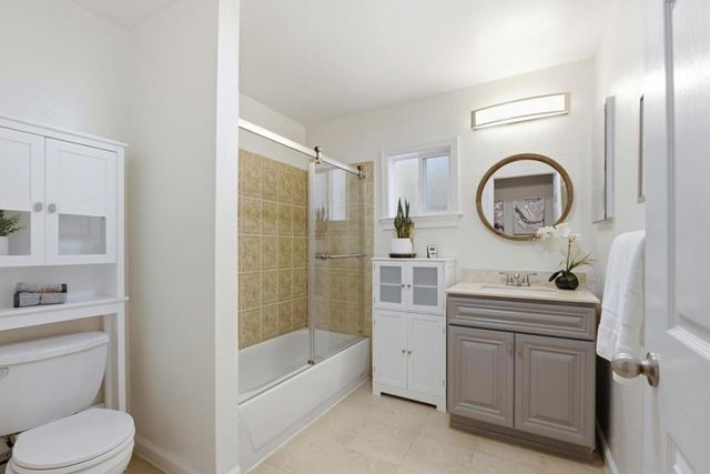 2323 Mastlands Drive, Oakland, CA 94611