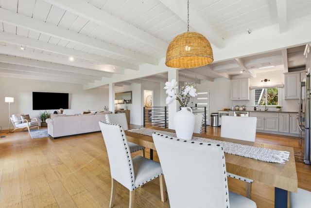 2323 Mastlands Drive, Oakland, CA 94611