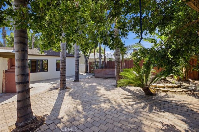 6845 Aura Avenue, Reseda, CA 91335