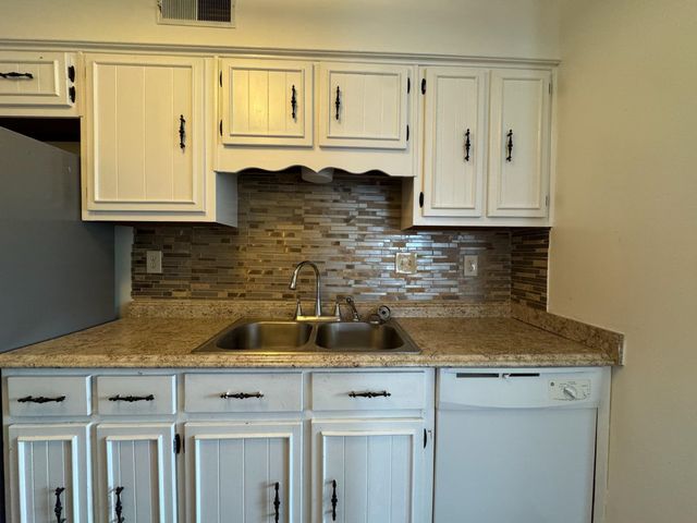 3968 WANDERING WAY, Memphis, TN 38115