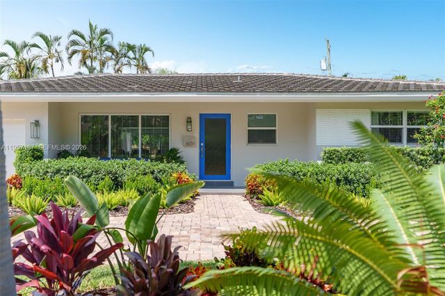 1639 NE 27th Dr, Wilton Manors, FL 33334