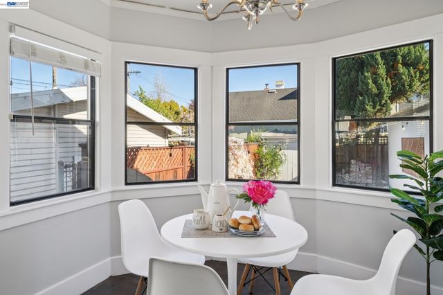 1718 High St, Alameda, CA 94501