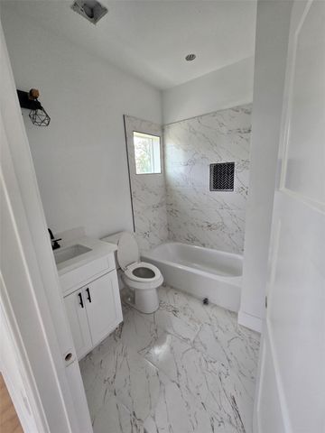 4562 Teton Street A-D, Houston, TX 77051