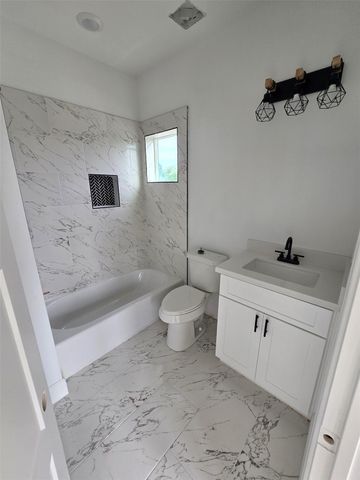 4562 Teton Street A-D, Houston, TX 77051