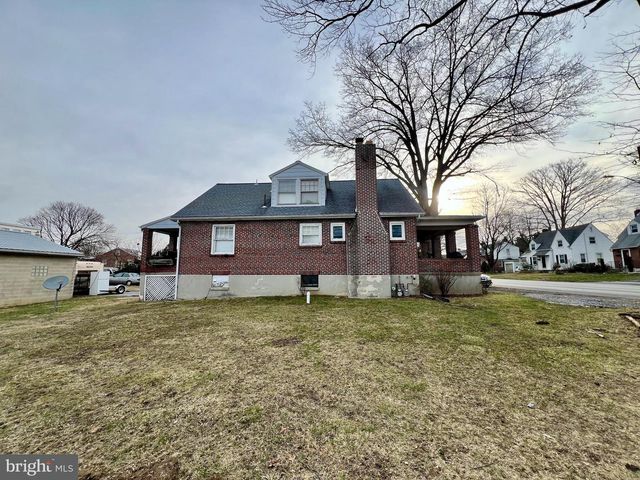 3816 LOCUST LN, Harrisburg, PA 17109
