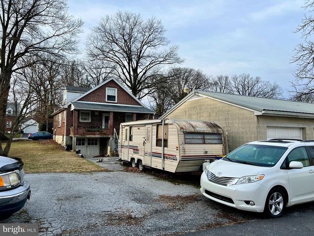 3816 LOCUST LN, Harrisburg, PA 17109
