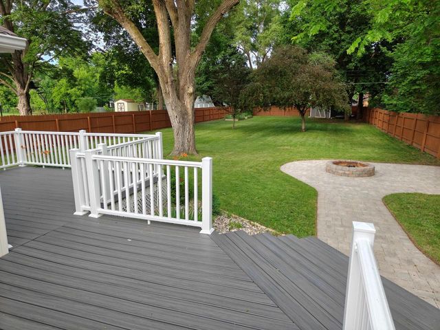 1934 N Center STREET, East Troy, WI 53120