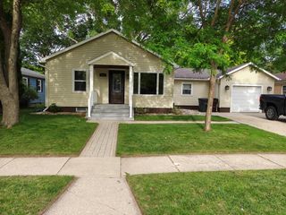 1934 N Center STREET, East Troy, WI 53120