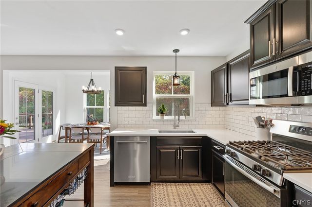 8493 Melo Circle, Clay, NY 13041