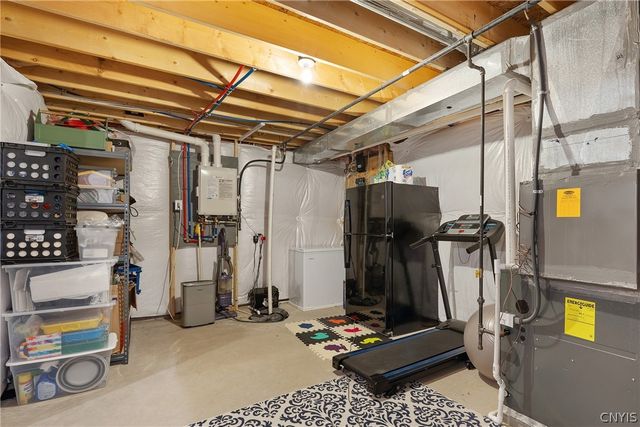 8493 Melo Circle, Clay, NY 13041
