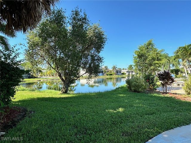 1313 Nickel Lake PT, Naples, FL 34114