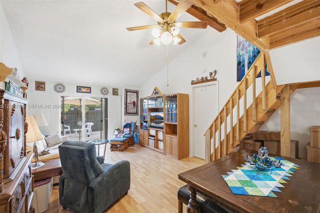 10231 Buttercup Court, Pembroke Pines, FL 33026