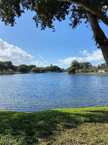 10231 Buttercup Court, Pembroke Pines, FL 33026