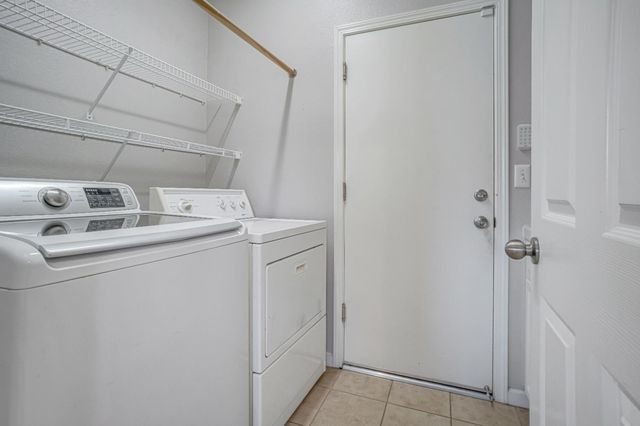 3062 N Filbert Avenue, Fresno, CA 93727