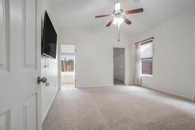 3062 N Filbert Avenue, Fresno, CA 93727