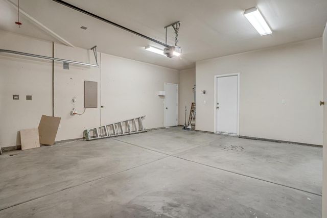 3062 N Filbert Avenue, Fresno, CA 93727