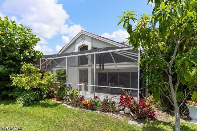 360 Pindo Palm DR, Naples, FL 34104