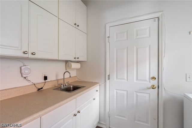 360 Pindo Palm DR, Naples, FL 34104
