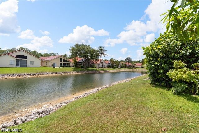 360 Pindo Palm DR, Naples, FL 34104