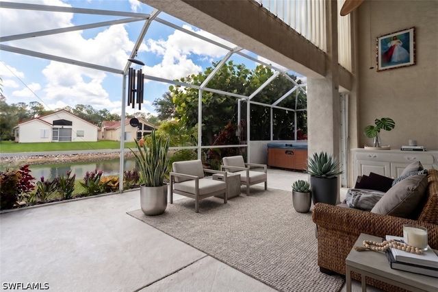 360 Pindo Palm DR, Naples, FL 34104