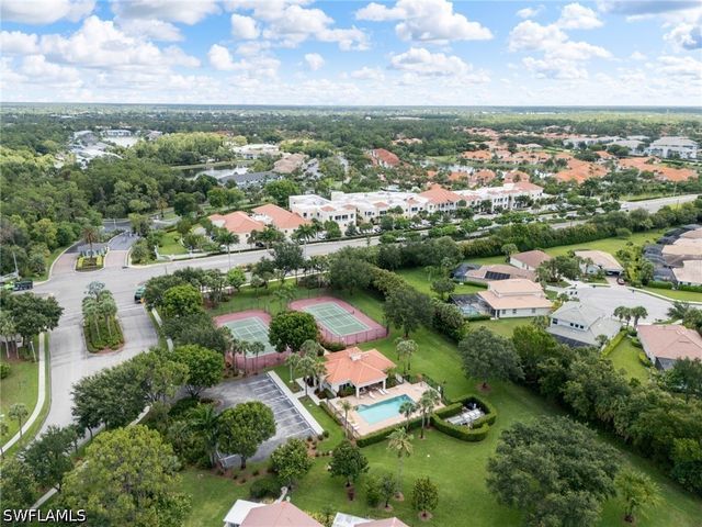 360 Pindo Palm DR, Naples, FL 34104