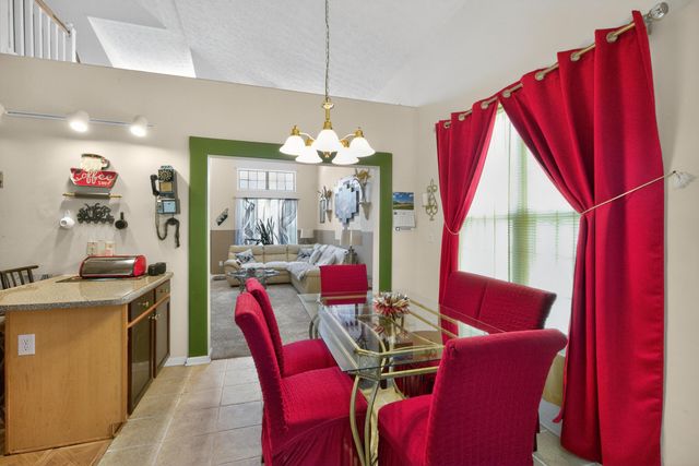 2700 Green Valley Court, Lexington, KY 40511