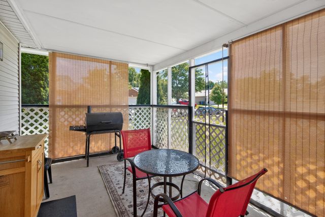 2700 Green Valley Court, Lexington, KY 40511