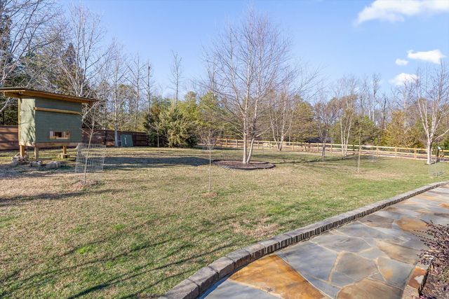 280 Pine Ridge Drive, Signal Mountain, TN 37377