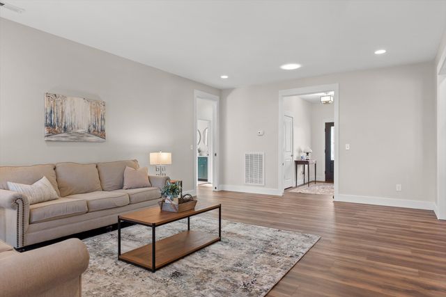 280 Pine Ridge Drive, Signal Mountain, TN 37377