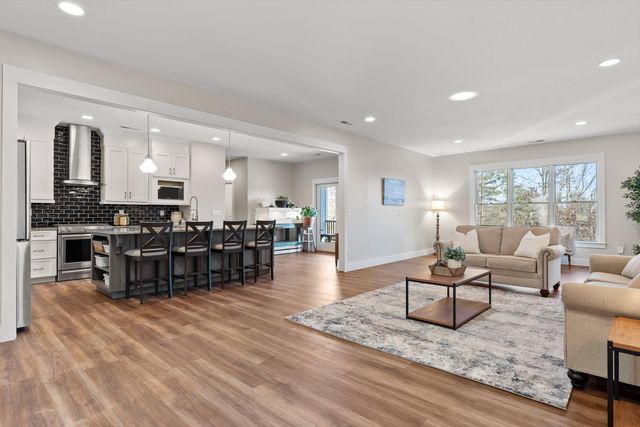 280 Pine Ridge Drive, Signal Mountain, TN 37377