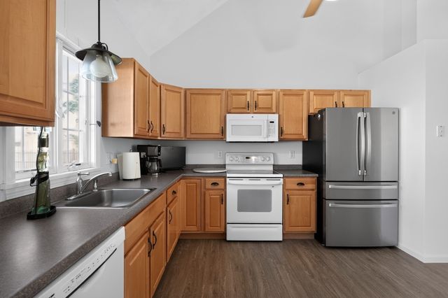 79 Emerald Dr, Lynn, MA 01904