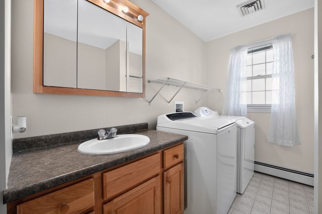 79 Emerald Dr, Lynn, MA 01904