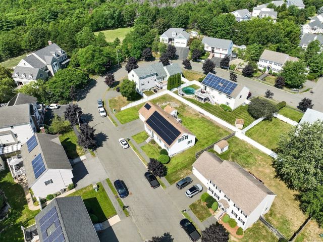 79 Emerald Dr, Lynn, MA 01904