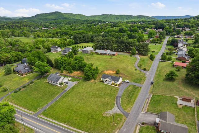 19 Cook AVE, Roanoke, VA 24019