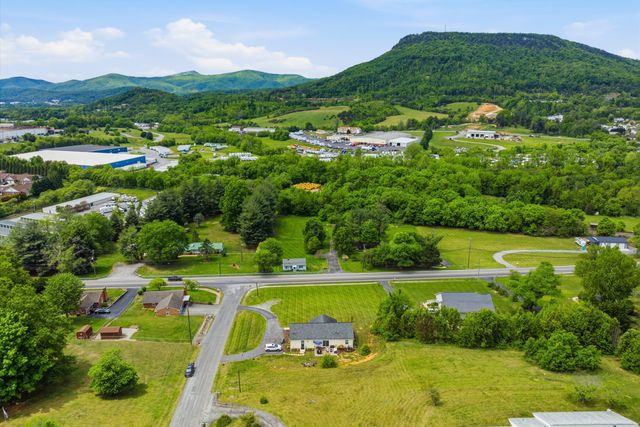19 Cook AVE, Roanoke, VA 24019