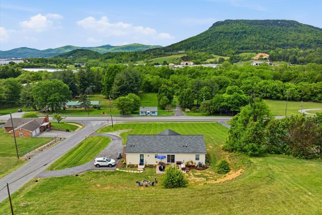 19 Cook AVE, Roanoke, VA 24019