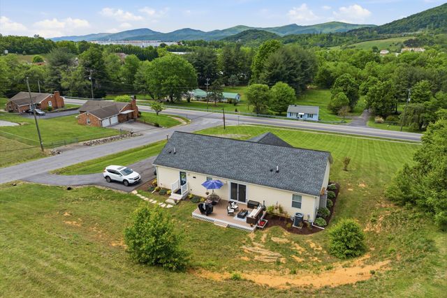 19 Cook AVE, Roanoke, VA 24019